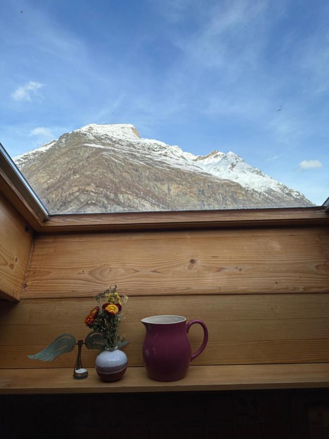 Dachwohnung Mit Charme Im Haus Luchre, Zermatt Bagian luar foto