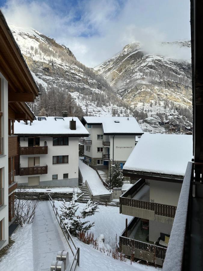 Dachwohnung Mit Charme Im Haus Luchre, Zermatt Bagian luar foto